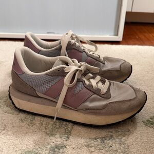 New Balance Gray and Pink Women's Sneakers (237)